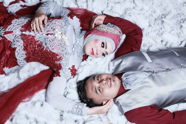 Ilustrasi Menikah dengan Sahabat (Foto: Pexels)